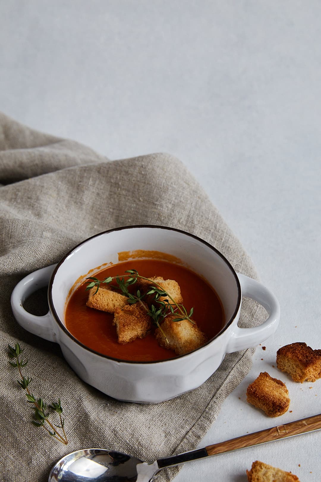 Sopa crema de tomates asados